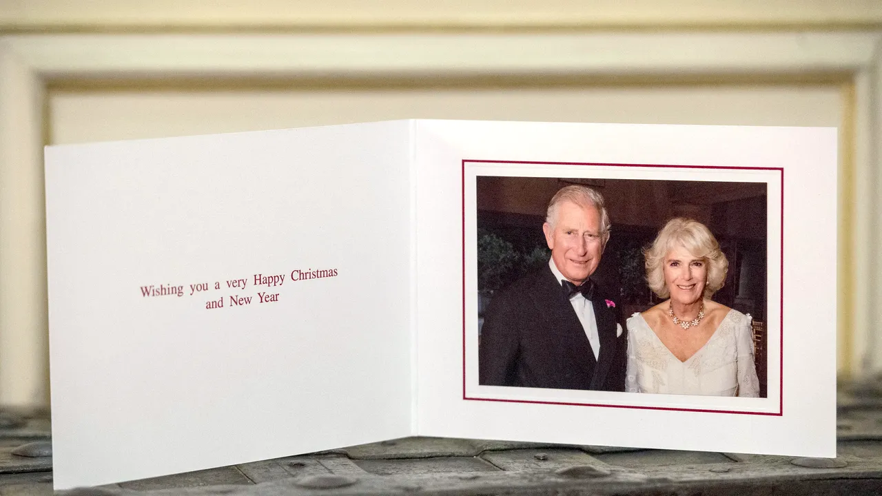 NOI poze cu famila regală a Marii Britanii, publicate de ziua prinţului Charles. Petreceri publice şi private la Palatul Buckingham din Londra