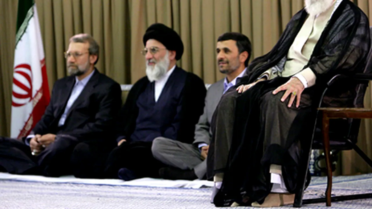 Khamenei acuză din nou puterile stăine de ingerinţă în problemele interne ale Iranului