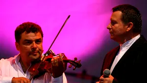 Lumea folclorului românesc, la moartea marelui taragotist Dumitru Fărcaş | Ioan Bocşa: A fost un simbol a ceea ce înseamnă Transilvania, românism şi România/ Omagii din partea lui Ovidiu Purdea Someş şi Aurel Tămaş   