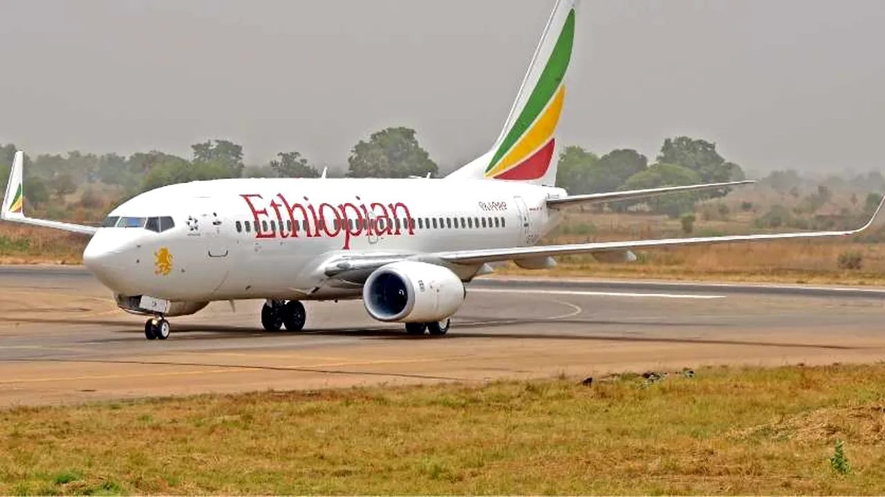 Accidentul aviatic Ethiopian Airlines: Compania continuă să colaboreaze cu Boeing, în ciuda prăbuşirii aeronavei 737 MAX 8 