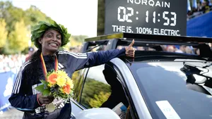 Etiopianca Tigist Assefa doboară recordul mondial de maraton feminin la Berlin