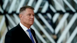 Preşedintele Klaus Iohannis, despre acuzaţiile că inspectori şcolari sunt numiţi din PNL: Voi verifica