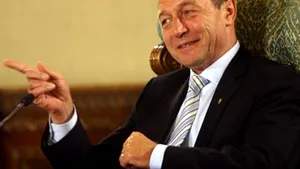 Băsescu întrebat cine răspunde dacă reducerea cheltuielilor eşuează: Guvernul şi Parlamentul