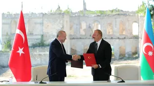 Azerbaidjanul a semnat un nou acord energetic cu Turcia