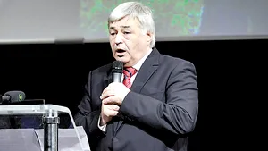 Fermierul Dimitrie Muscă, proprietarul CAI Curtici, acuză ANSVSA că ştia că vine pesta porcină africană şi 