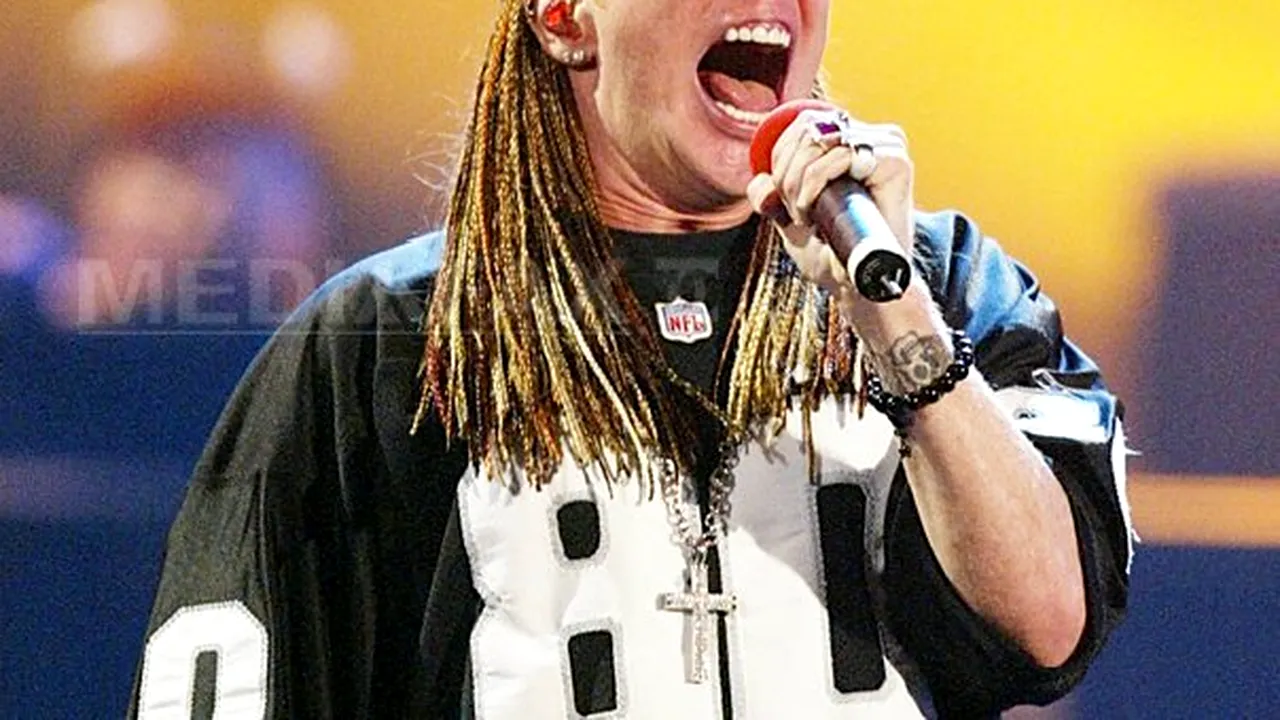 Axl Rose, jefuit în timpul unui concert susţinut la Paris