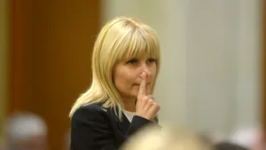 Udrea, despre gestul de a duce mâna spre nas: Un semn făcut unei persoane dragi, că totul e în regulă