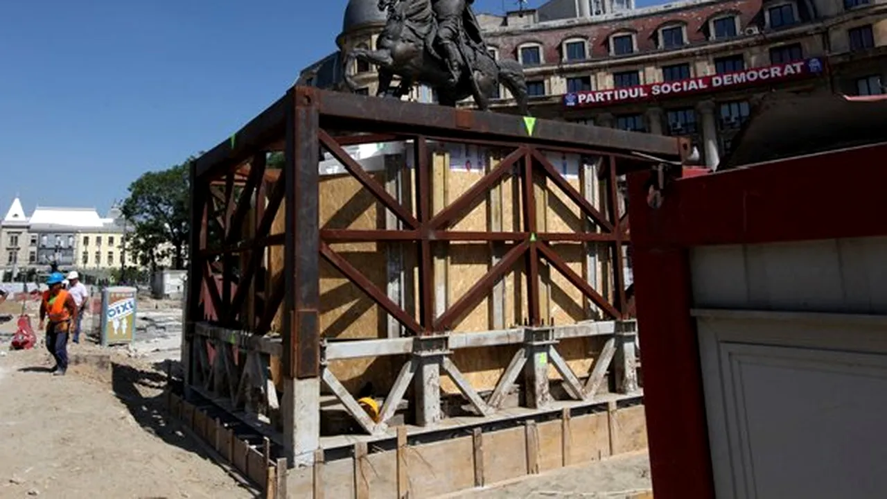Oprescu: Cele patru statui au revenit la Universitate, în câteva săptămâni parcarea va fi funcţională