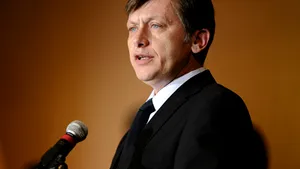 Antonescu: Mă împac cu Băsescu dacă devine respectuos