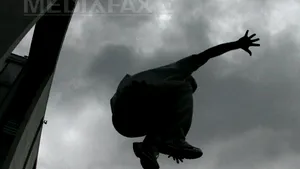 Baschetbalista americancă practica parkour. Sportiva era băută şi a vrut să experimenteze o săritură