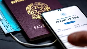 Teste PCR gratuite pentru toţi turiştii. Oficialii din 20 de ţări se opun propunerii Parlamentului European 