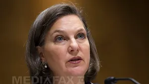 Victoria Nuland ajunge duminică seară la Bucureşti. Oficialul american se va întâlni cu Dacian Cioloş şi cu Klaus Iohannis. Întâlnirea cu preşedintele României, fixată luni, la ora 14:00