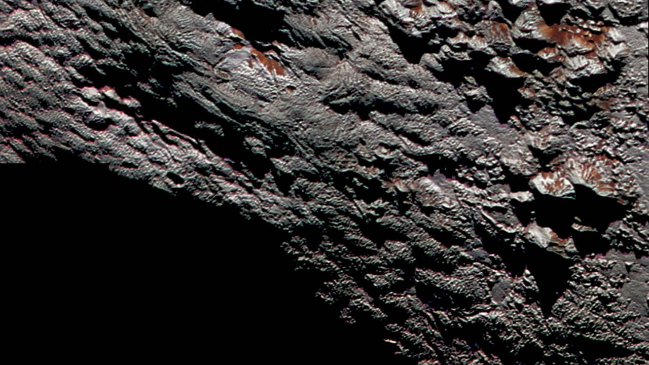 STUDIU Pluto are vulcani uriaşi de gheaţă care ar putea sugera posibilitatea existenţei vieţii