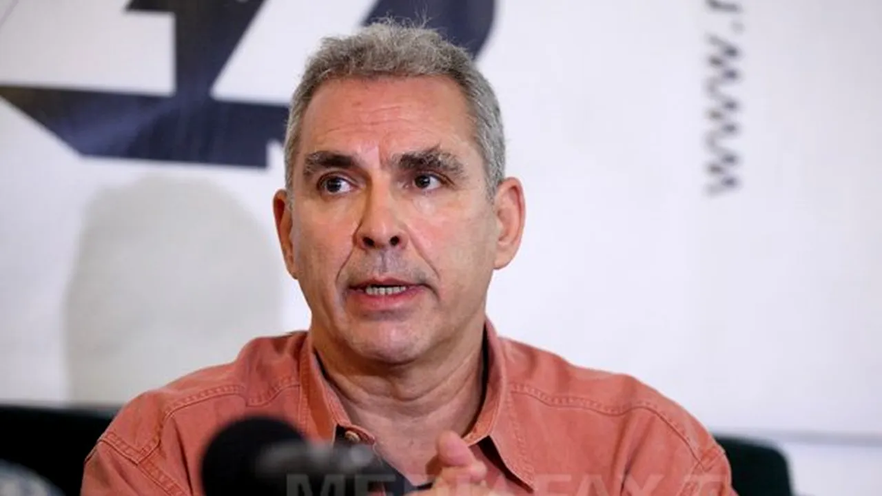 În numele tatălui. Interviu cu Andrei Ursu: Au mânjit cu noroi, ca să acopere crima şi vinovaţii