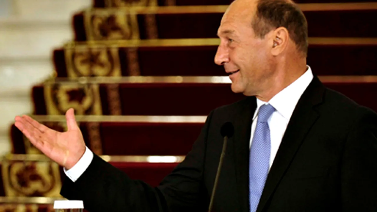 Băsescu: Geoană nu ştia cine e Popa, dar i-a dat paşaport când era ministru de Externe
