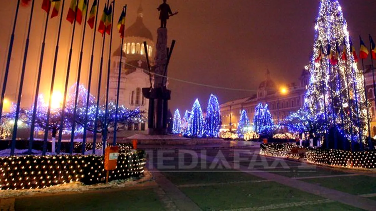 Cluj: Primăria cheltuieşte două milioane de lei pentru iluminatul de sărbători, dublu faţă de 2012