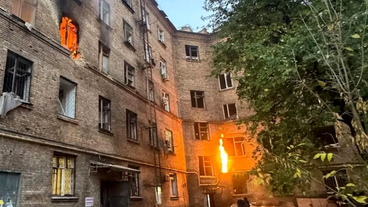 Cămin studențesc din Zaporojie atacat de ruși. Patru persoane au fost rănite