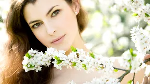 8 Martie - de la ziua activistelor şi mamelor până la pretext de răsfăţ pentru femei