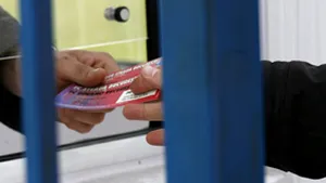 Cel mai ieftin bilet la meciurile de pe teren propriu ale Universităţii Craiova va costa cinci lei