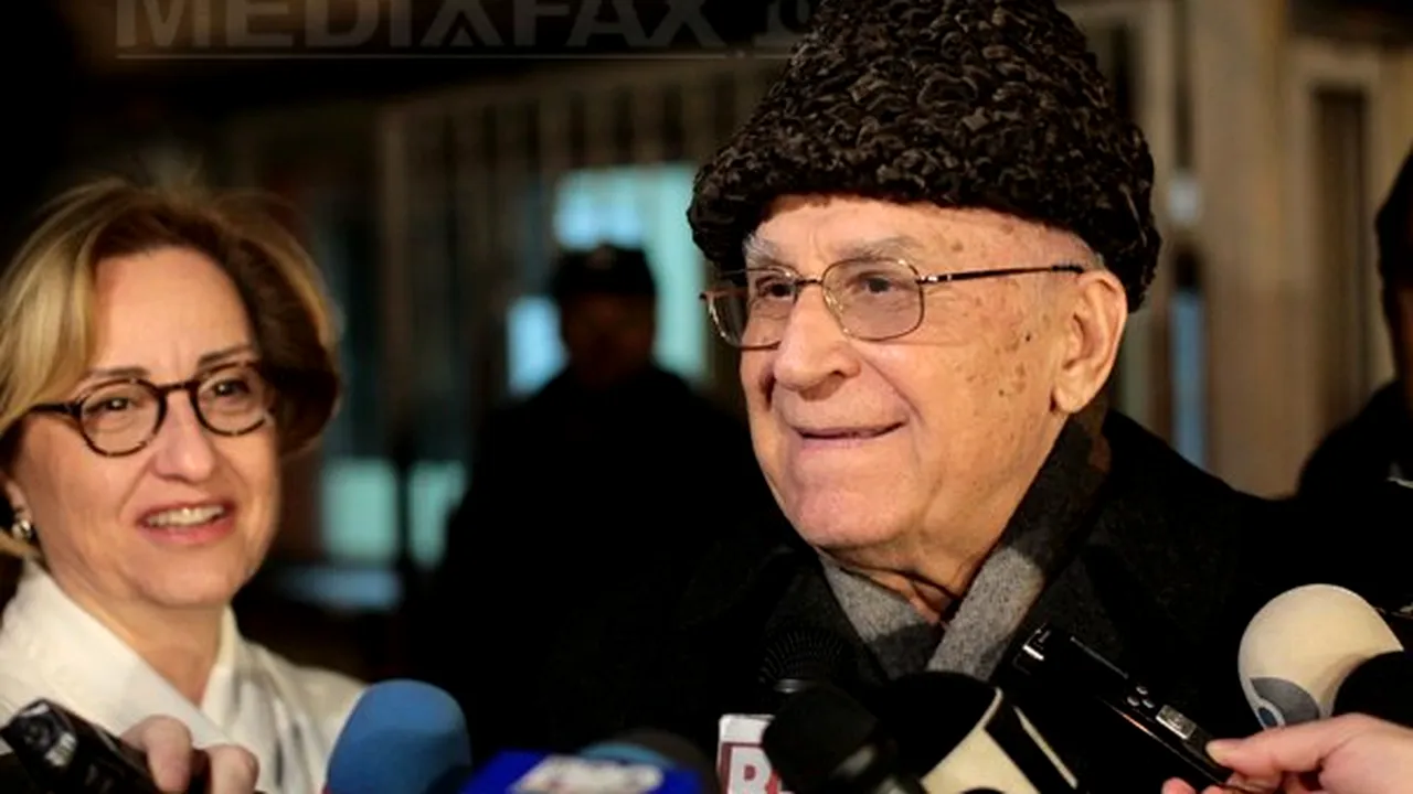 Iliescu: Băsescu trebuie să plătească. Parlamentul rezultat după anticipate să-l sancţioneze