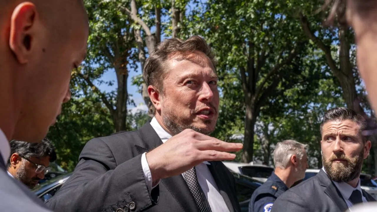 Elon Musk avertizează: ,,Al Treilea Război Mondial este un risc pentru civilizaţie. Dacă începe, nu ne-am putea reveni