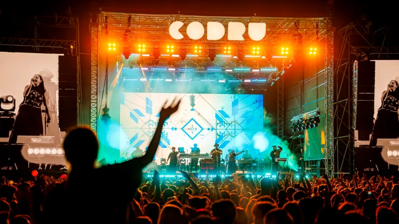 Peste 30.000 de iubitori ai muzicii s-au bucurat de concerte în prima zi la CODRU Festival
