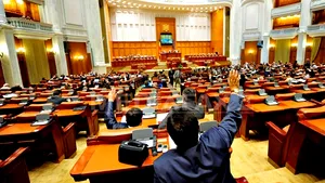 Camera Deputaţilor a ratificat scrisoarea de intenţie către FMI semnată în iunie