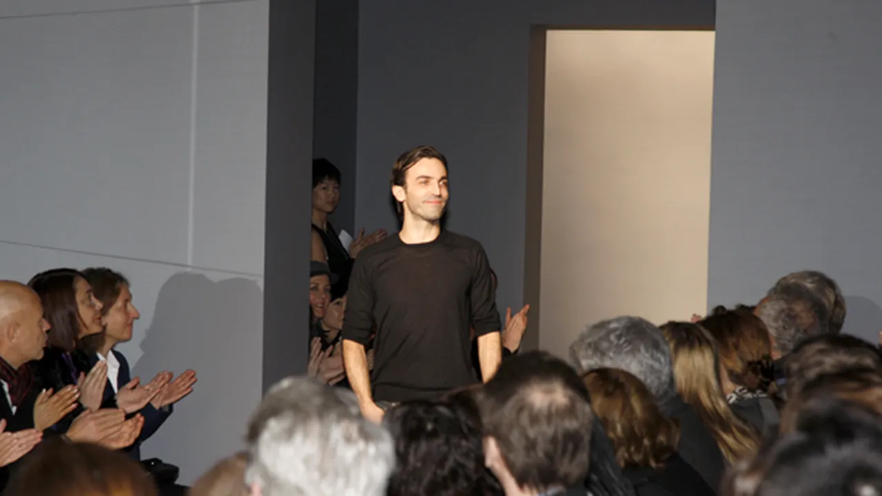Nicolas Ghesquière renunţă la funcţia de director de creaţie al casei Balenciaga