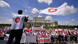 „Mai proastă decât variantele anterioare”. Federația SANITAS respinge ultima formă a legii salarizării