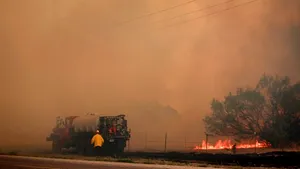 Un incendiu de proporţii ameninţă oraşul Colorado Springs din vestul SUA. 36.000 de persoane au fost evacuate