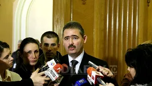 Tănăsescu: Scăderea TVA şi neimpozitarea pensiilor trebuie analizate cu grijă, efectele nu se cunosc