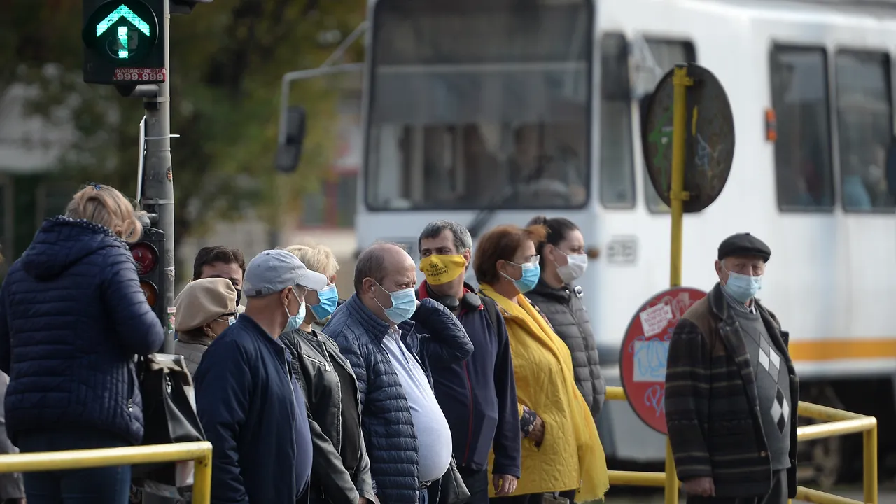 Pericol neaşteptat în timpul unei călătorii cu tramvaiul, pe Şoseaua Viilor din Capitală. Poliţia a deschis o anchetă