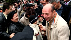 Băsescu recomandă candidaţi care au legături cât mai puţine cu trecutul