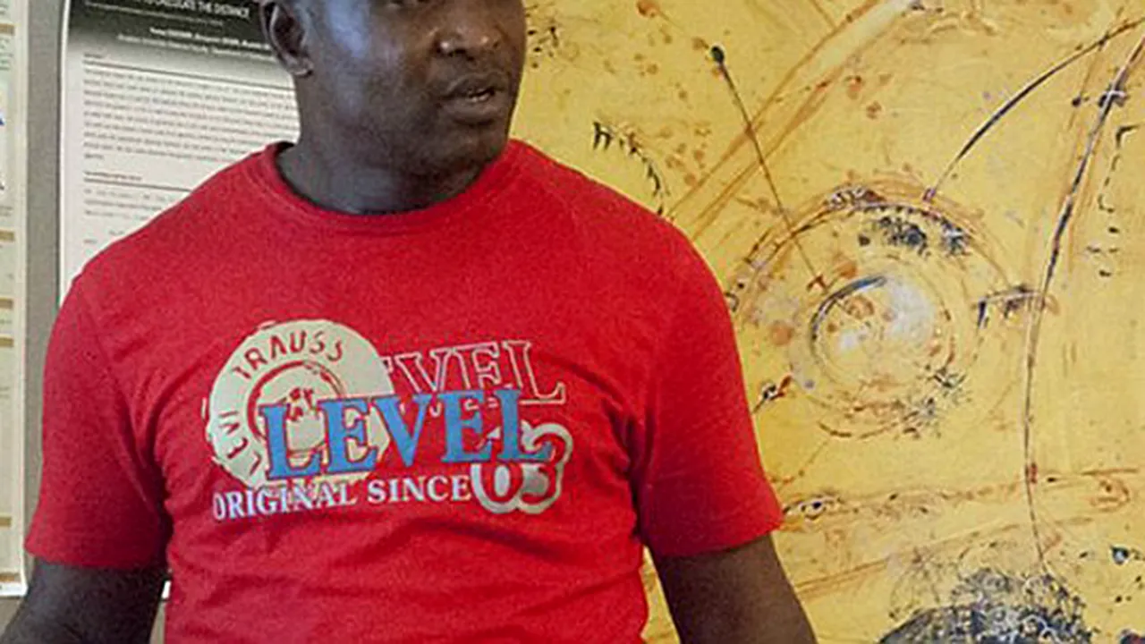 Un profesor nigerian a găsit rezolvarea unei probleme de matematică veche de 156 de ani. Premiul este de un milion de dolari - FOTO, VIDEO