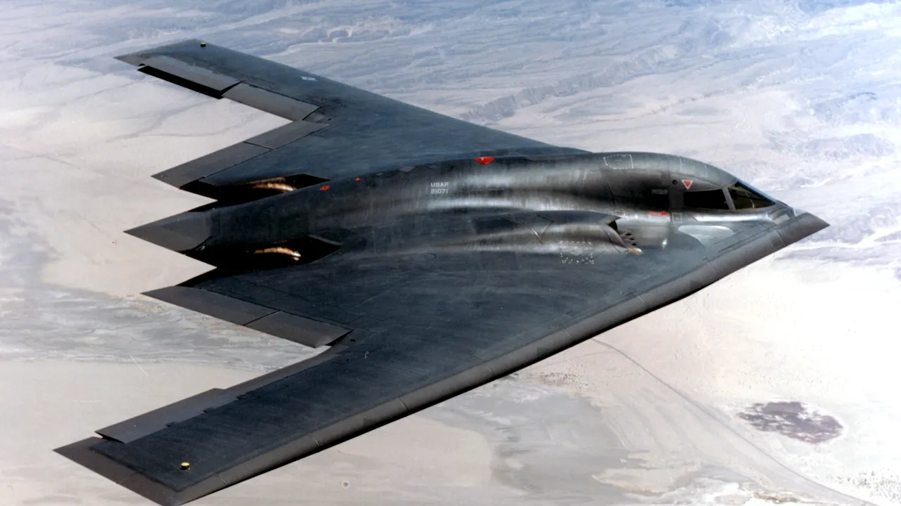 Spaima lui Putin: B-2 Spirit. Cele mai înfricoşătoare bombardiere invizibile din lume ar putea ruina Rusia într-o singură noapte