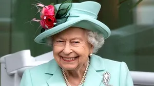 Regina Elisabeta şi-a petrecut noaptea în spital