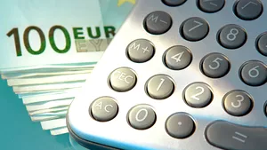 Guvernul majorează plafonul maxim al emisiunilor de titluri de stat pe pieţe externe, la 18 mld euro