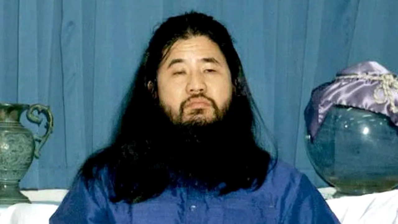 Cel mai grav atac din Japonia. Liderul cultului Aum Shinrikyo, care a eliberat gazul mortal în metroul din Tokyo, a fost executat 