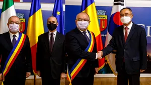 Emil Boc a fost vizitat de ambasadorii Italiei şi Coreii de Sud 