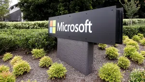 Microsoft confirmă achiziţionarea unei firme care oferă soluţii de securitate cibernetică 