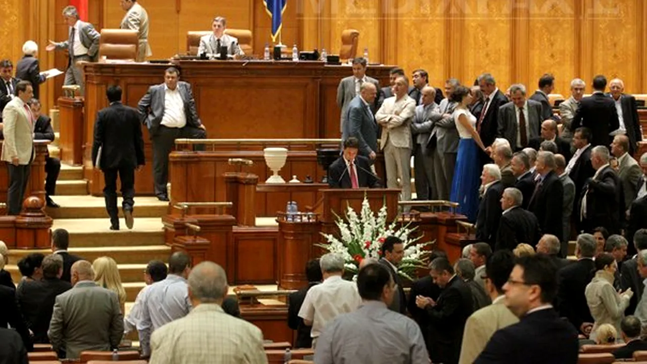 Le Figaro: Lovitură de stat împotriva preşedintelui român