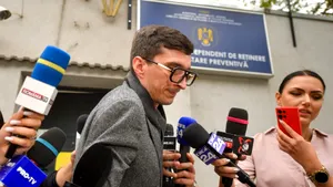 Instanţa îl eliberează pe Bogdan Peşchir, presupusul „mogul TikTok” care ar fi finanţat cu milioane campania prezidenţială a lui Călin Georgescu