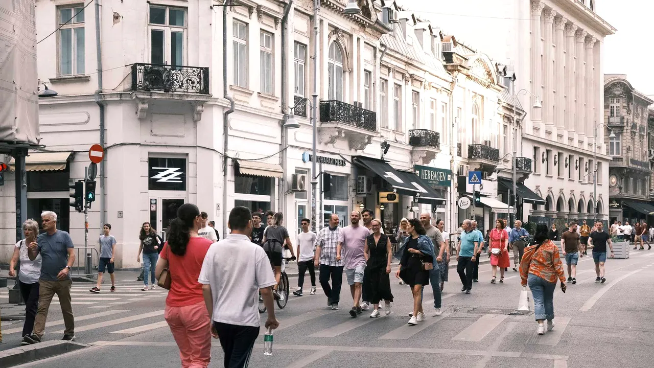 Calea Victoriei urcă două poziţii în topul celor mai scumpe artere comerciale din lume, până pe 38