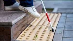 „Întotdeauna am crezut că acest lucru ar fi imposibil”. Aplicația inventată de un tânăr egiptean care a redat „vederea” nevăzătorilor din întreaga lume
