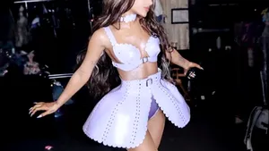 Ariana Grande este prima femeie cu 200 de milioane de followers pe Instagram. Cine conduce în clasamentul masculin 
