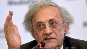 Percheziţii la UMF Iaşi, privind refuzul Senatului de a-l demite pe Astărăstoae, găsit incompatibil