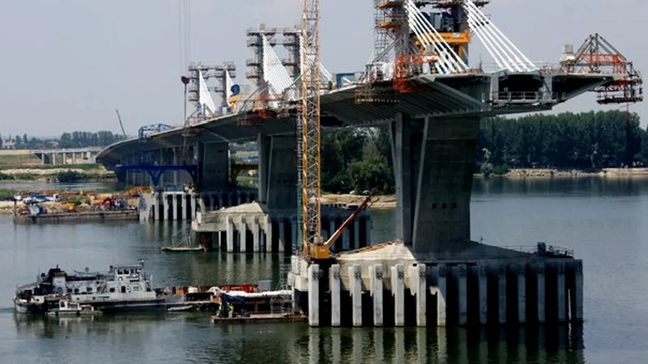 Un consorţiu chinezo-spaniol, interesat de construcţia unui al treilea pod între Bulgaria şi România