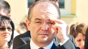 Boc petrece prima zi de Paşte la Răchiţele, acasă la părinţii săi