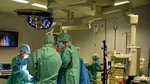 Au crezut că este mahmură, dar avea AVC. O tânără de 24 de ani a rămas paralizată după o eroare medicală