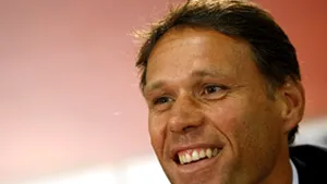 Van Basten: Trebuia să câştigăm meciul cu Danemarca din prima repriză